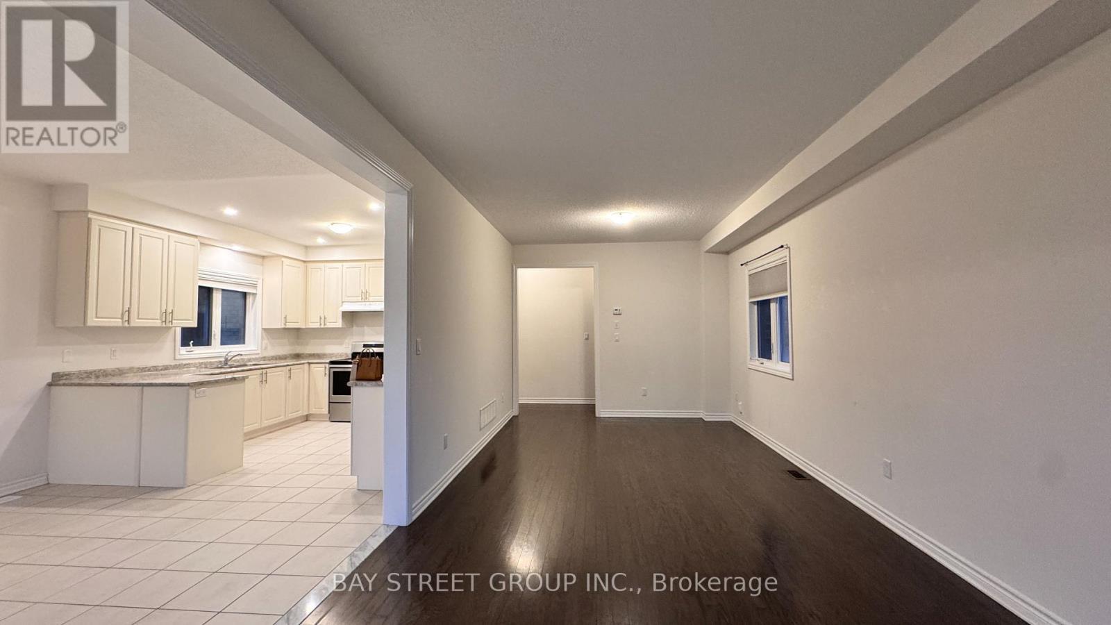 27 Palace Street, Thorold, ON - Indoor