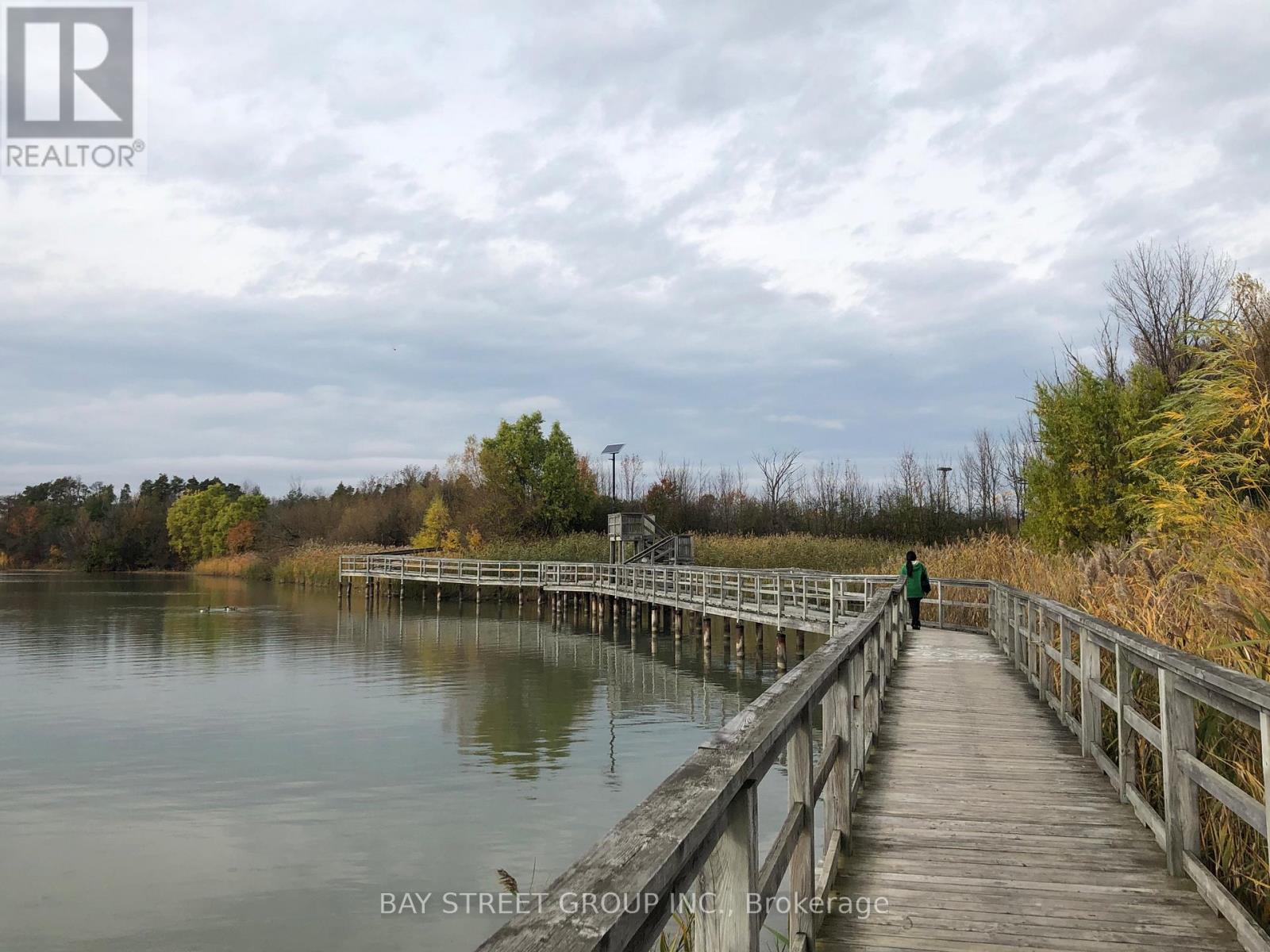 27 Palace Street, Thorold, ON - Outdoor With Body Of Water With View