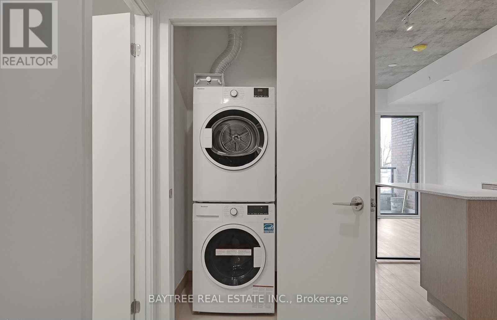 316 - 1808 St Clair Avenue W, Toronto, ON - Indoor Photo Showing Laundry Room