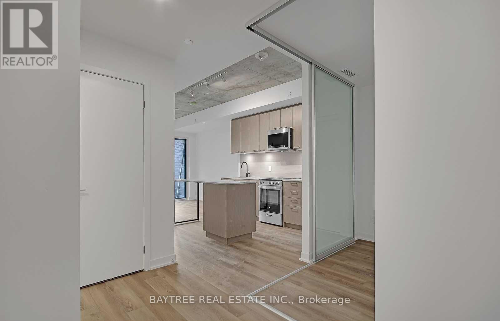 316 - 1808 St Clair Avenue W, Toronto, ON - Photo Showing Kitchen