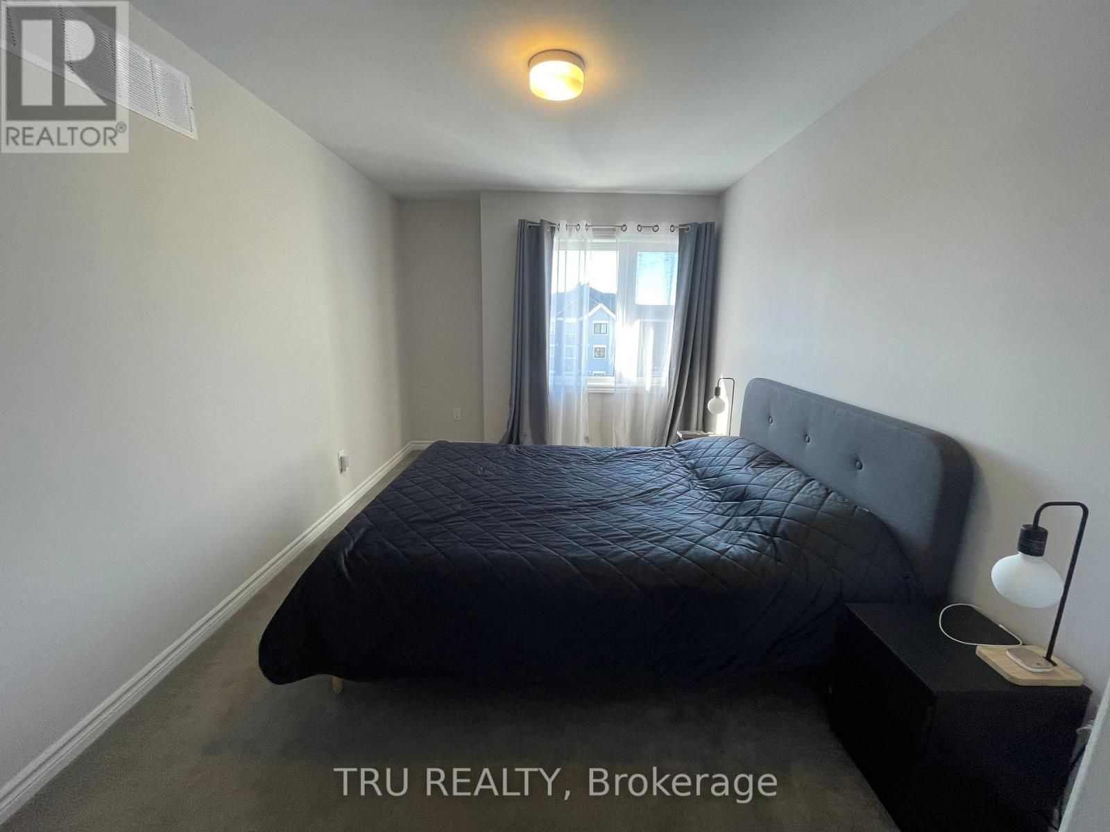 31 Zoisite Private, Ottawa, ON - Indoor Photo Showing Bedroom