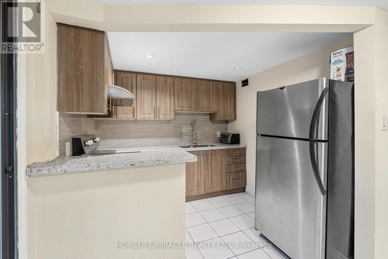 Basement - 44 Presidential Street, Vaughan, ON - Indoor Photo Showing Kitchen