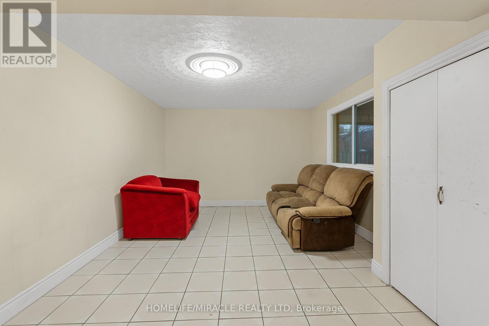 Basement - 44 Presidential Street, Vaughan, ON - Indoor Photo Showing Other Room