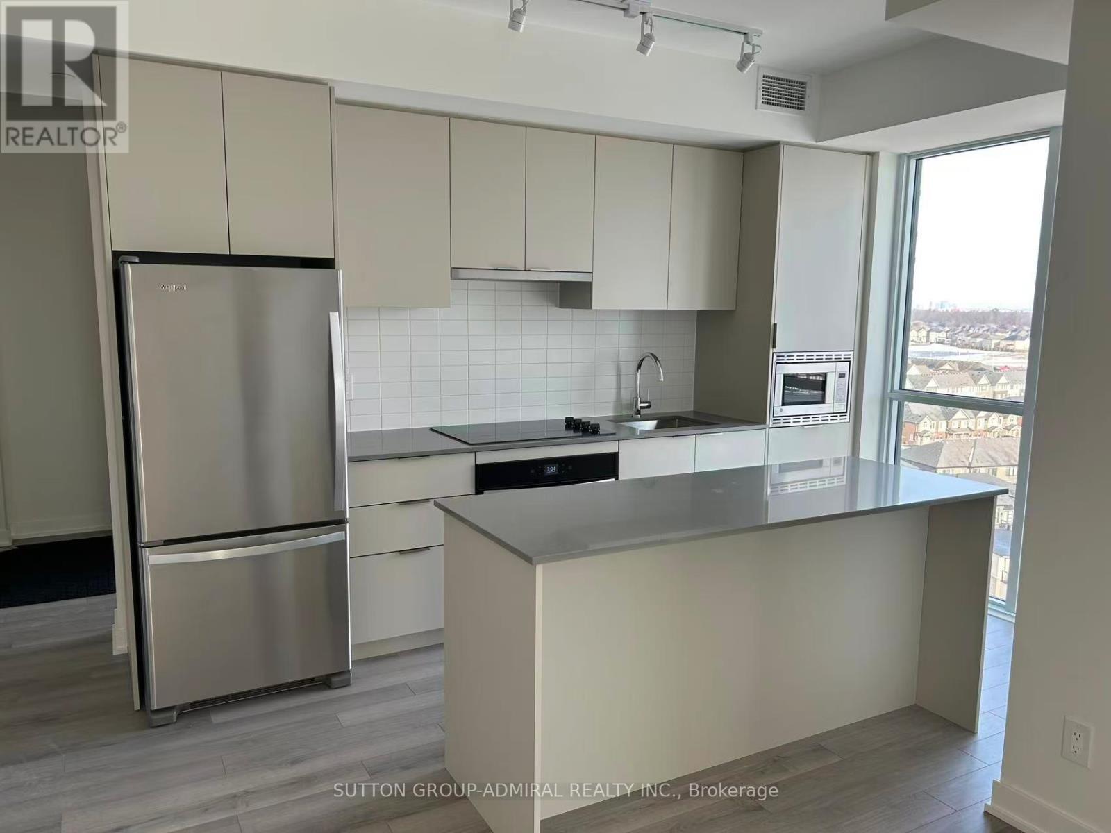 1204 - 3071 Trafalgar Road, Oakville, ON - Indoor Photo Showing Kitchen With Upgraded Kitchen