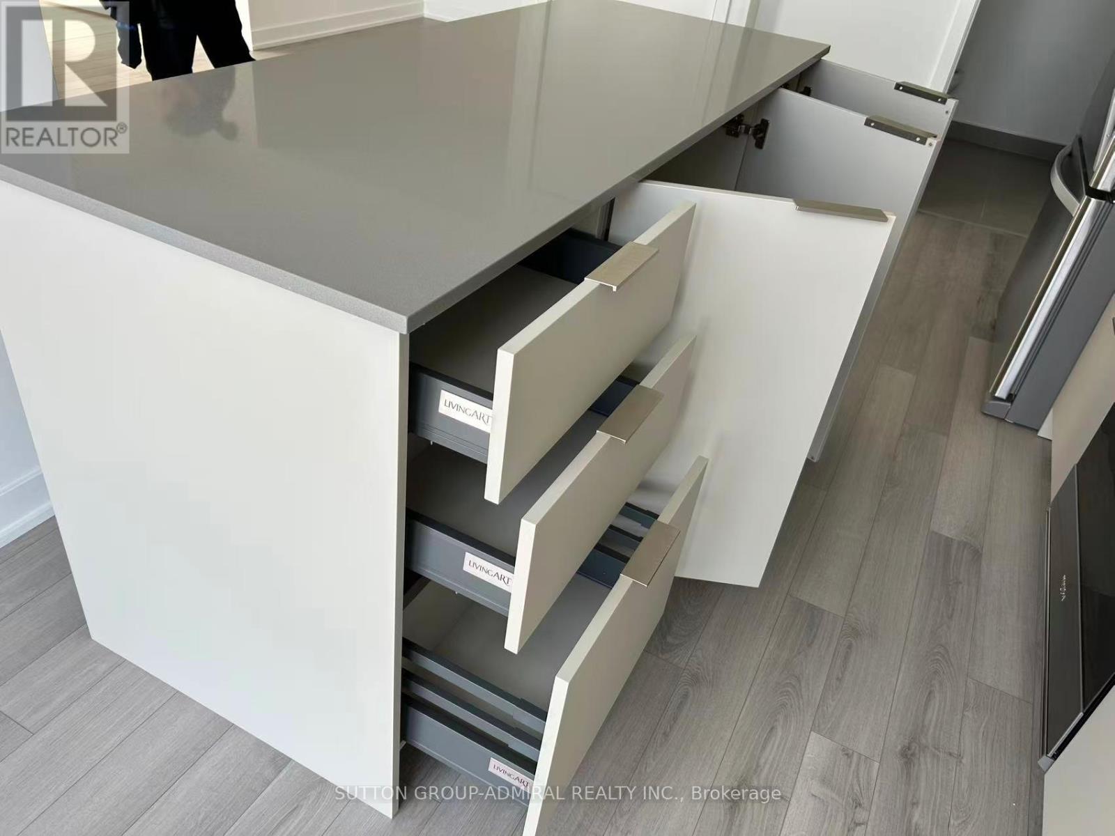 1204 - 3071 Trafalgar Road, Oakville, ON - Indoor