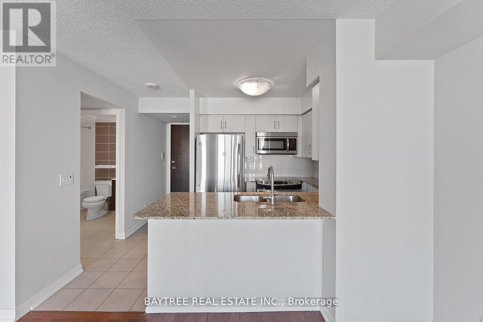 803 - 205 Sherway Gardens Road, Toronto, ON - Indoor Photo Showing Kitchen With Double Sink