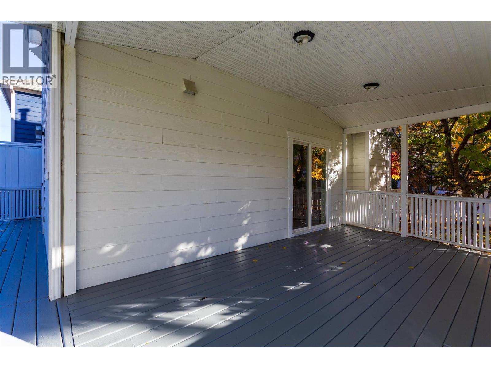 388 Mccarren Avenue, Kelowna, BC - Outdoor With Deck Patio Veranda With Exterior