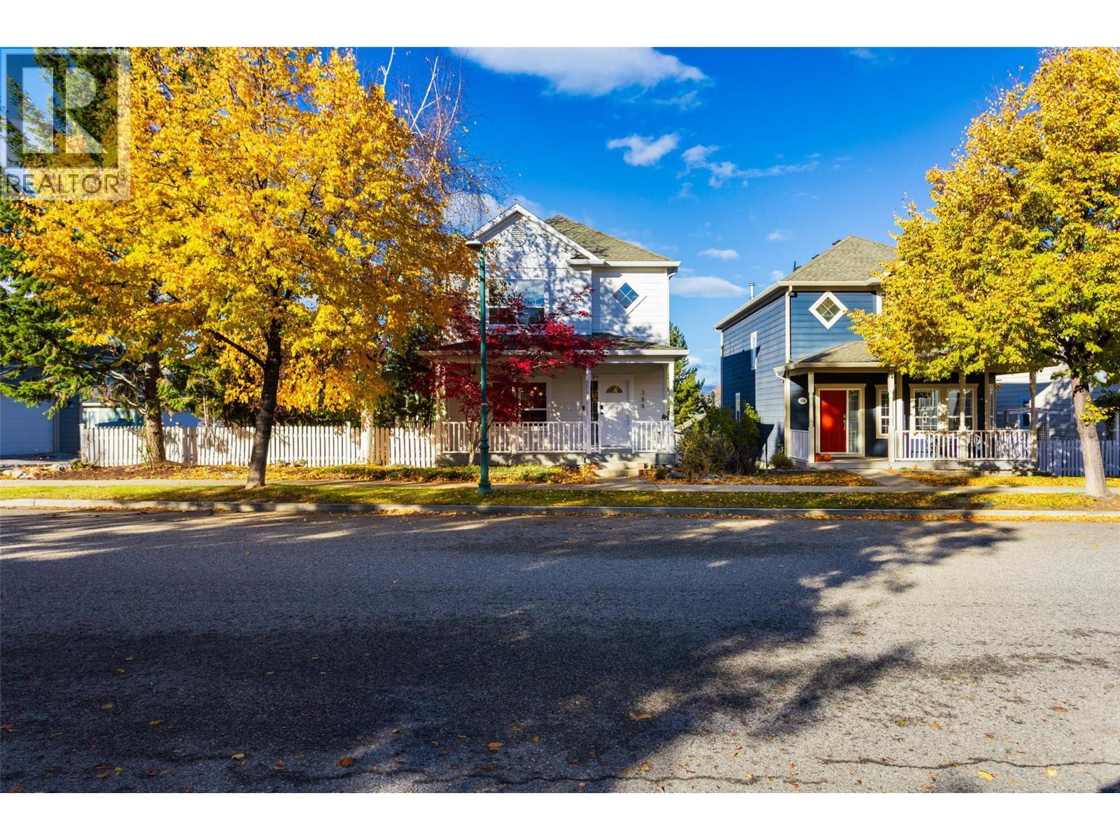 388 Mccarren Avenue, Kelowna, BC - Outdoor