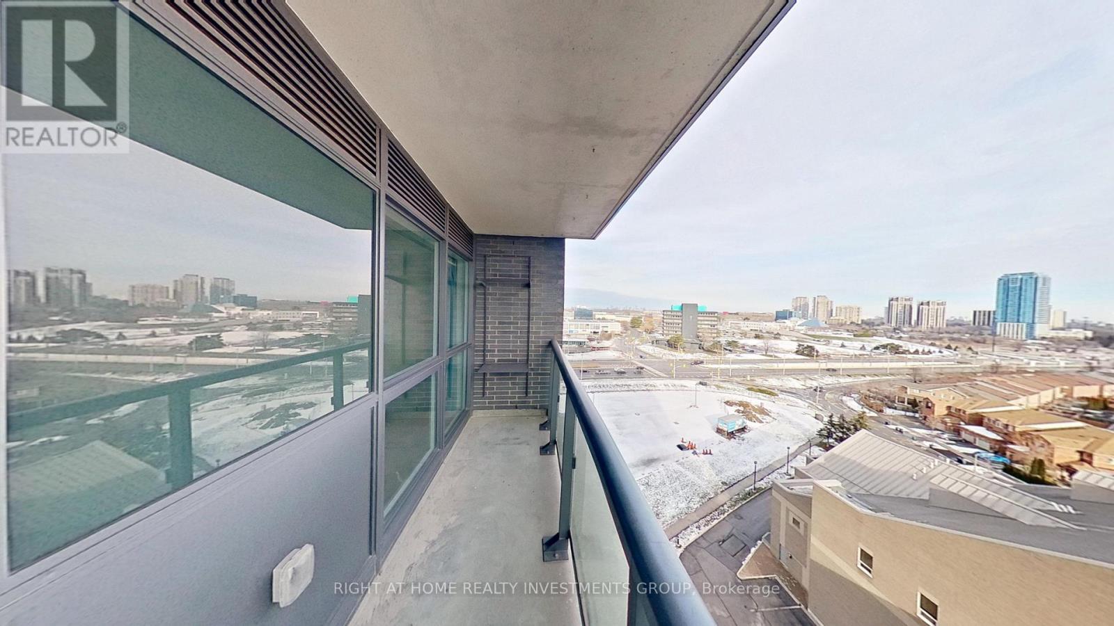 1105 - 6 Sonic Way, Toronto, ON - Outdoor With View