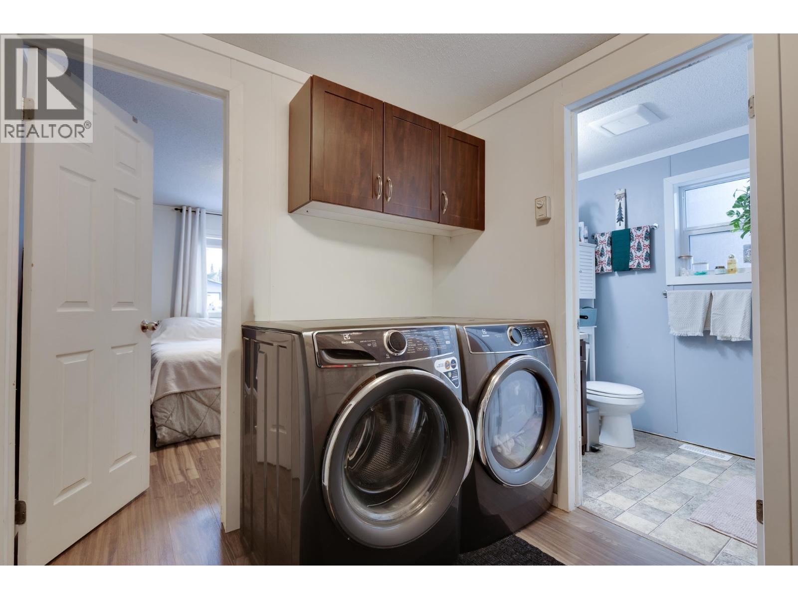 7082 Kennedy Crescent, Prince George, BC - Indoor Photo Showing Laundry Room