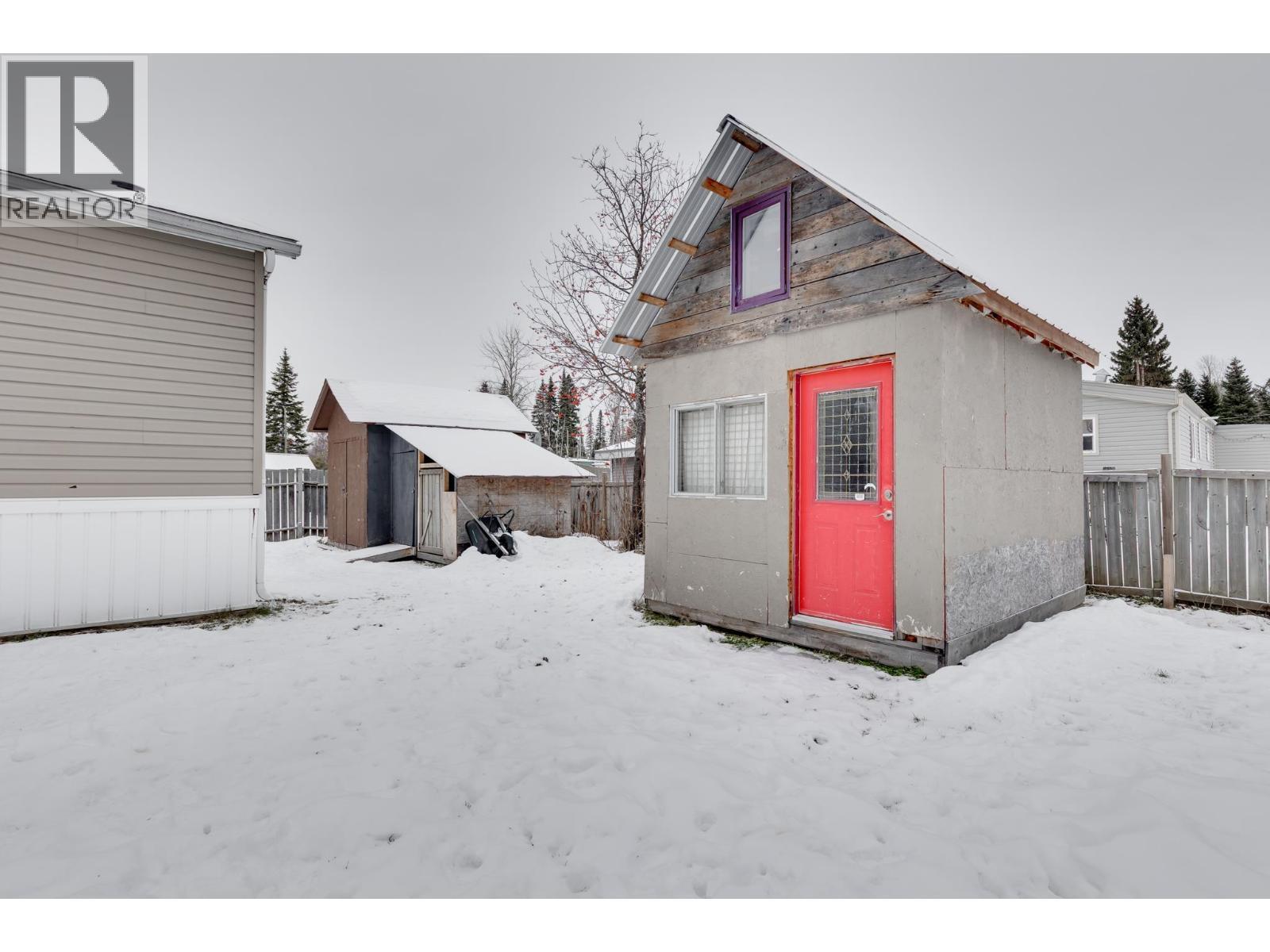 7082 Kennedy Crescent, Prince George, BC - Outdoor With Exterior