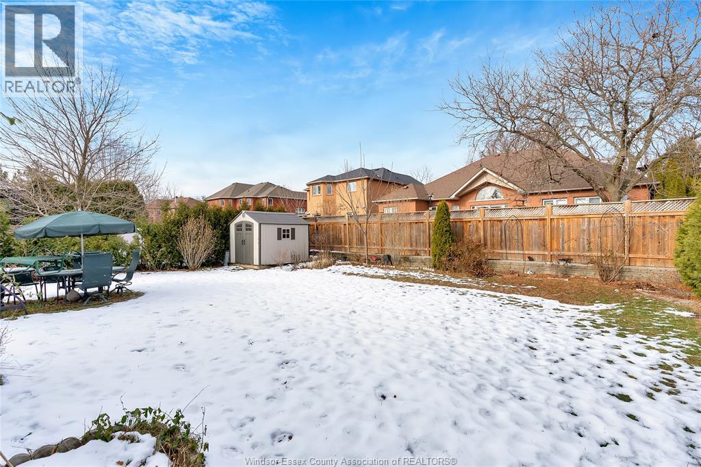 4316 Golfcourse Crescent, Windsor, ON - Outdoor
