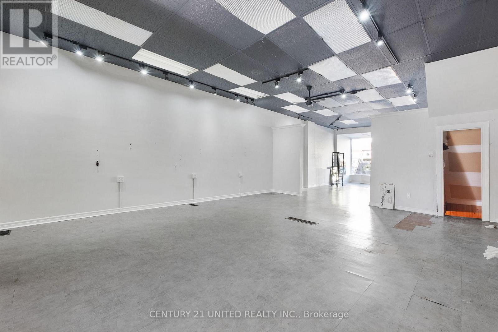 39 King Street W, Cobourg, ON - Indoor