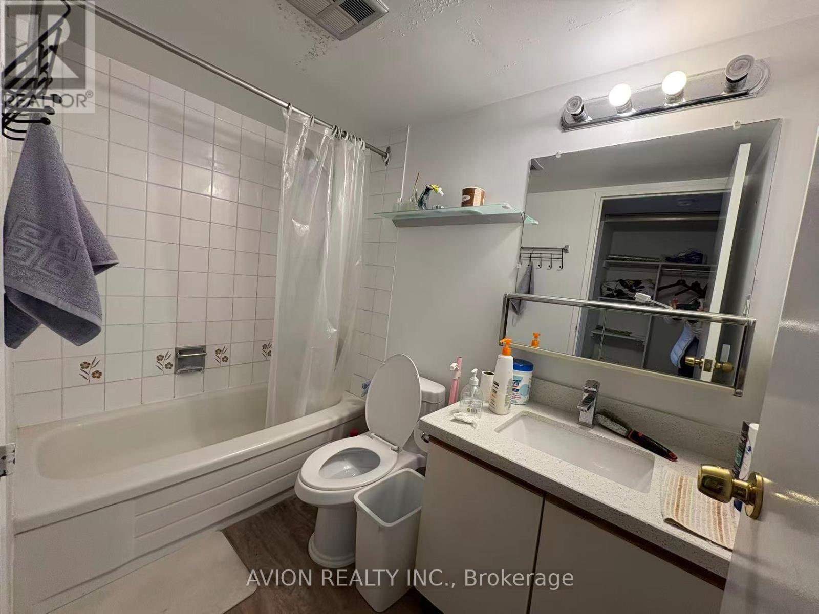 BathRM - 1713 - 55 Bamburgh Circle, Toronto, ON - Indoor Photo Showing Bathroom