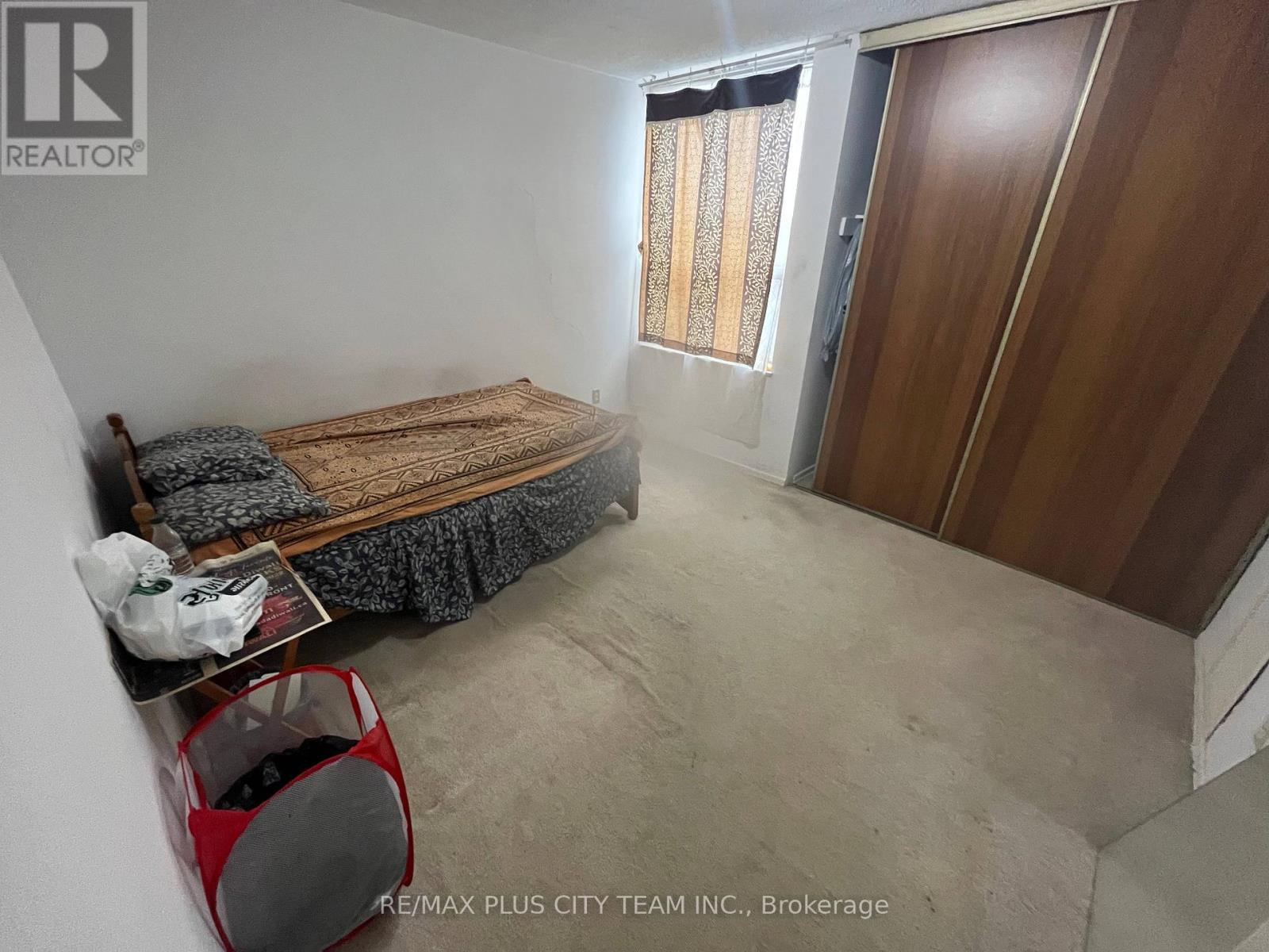 909 - 10 Edgecliff Golfway, Toronto, ON - Indoor Photo Showing Other Room