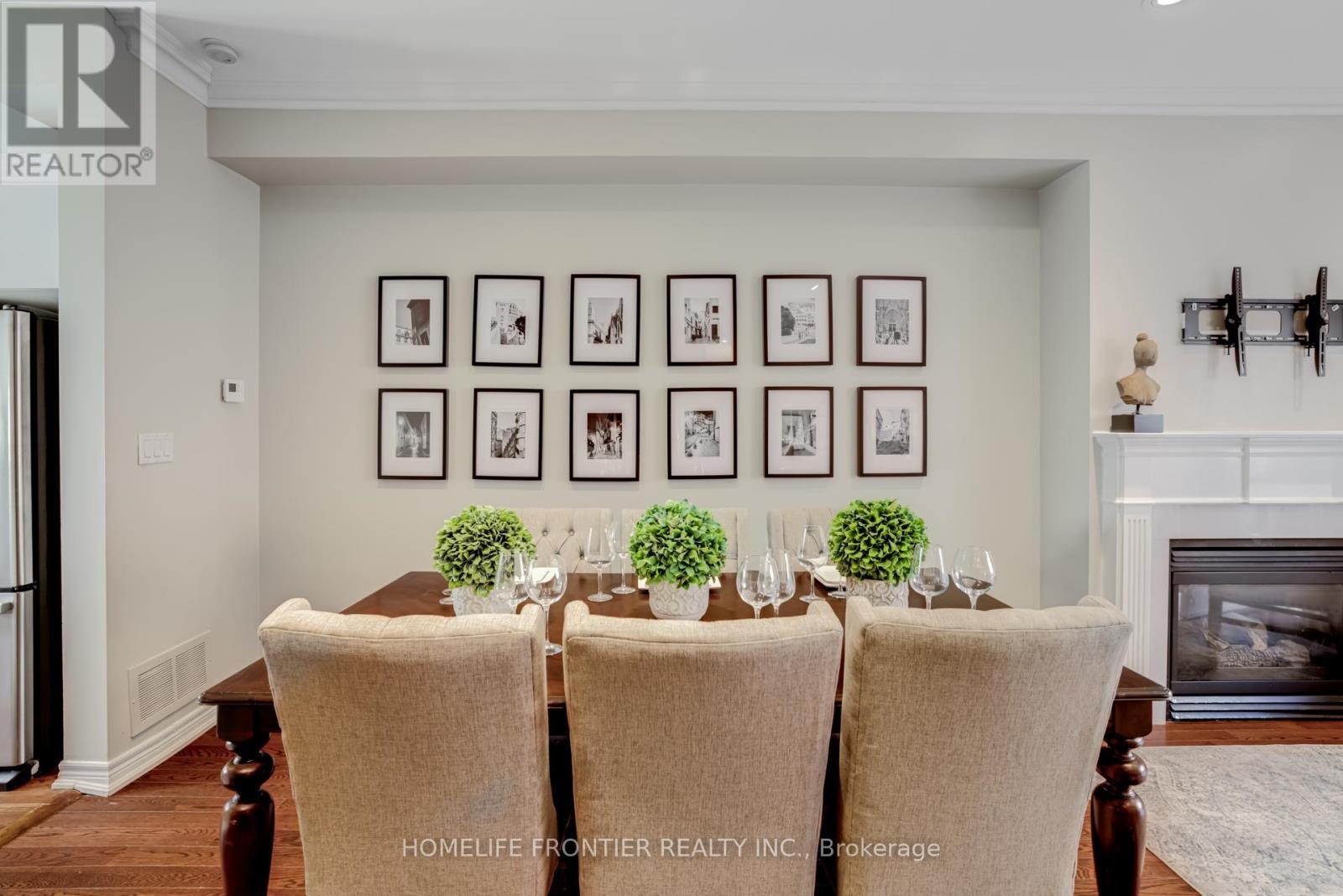 4 - 22 Balmoral Avenue, Toronto, ON - Indoor Photo Showing Dining Room