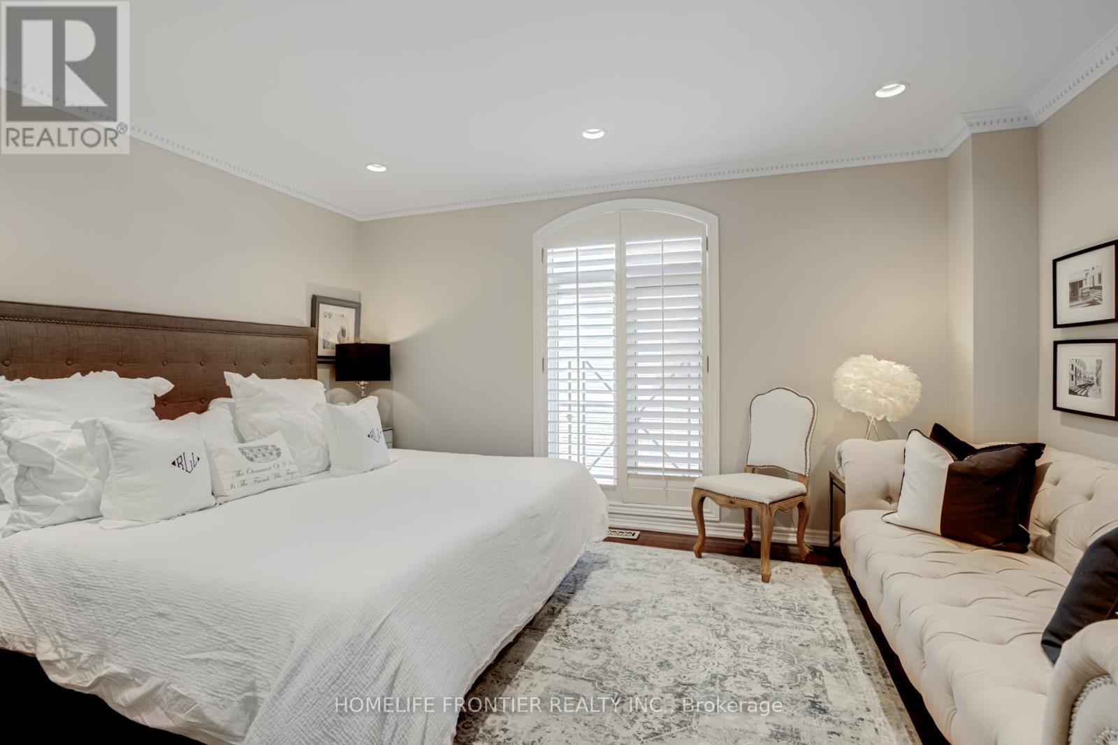 4 - 22 Balmoral Avenue, Toronto, ON - Indoor Photo Showing Bedroom