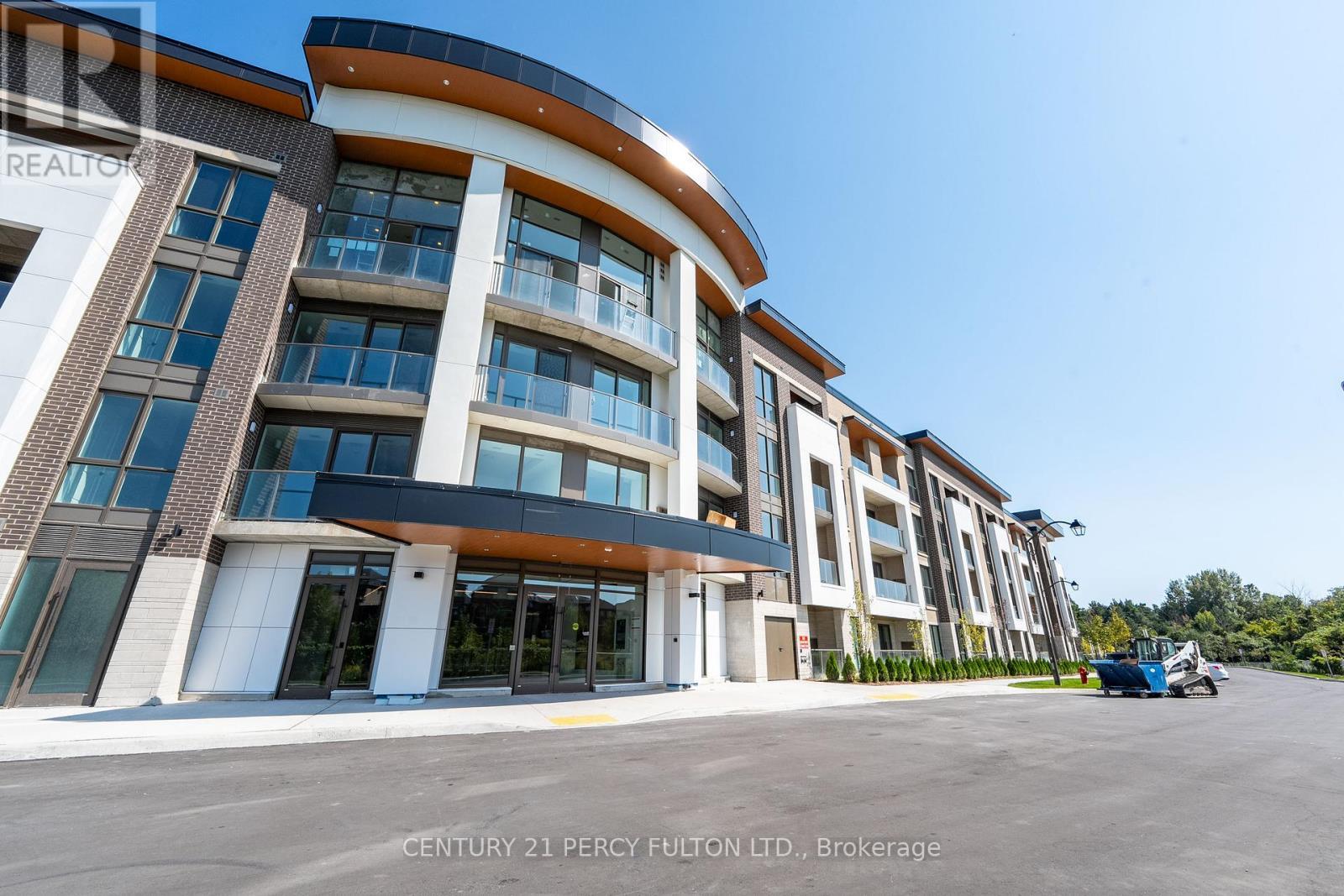 428 - 385 Arctic Red Drive, Oshawa, ON - Outdoor With Balcony With Facade