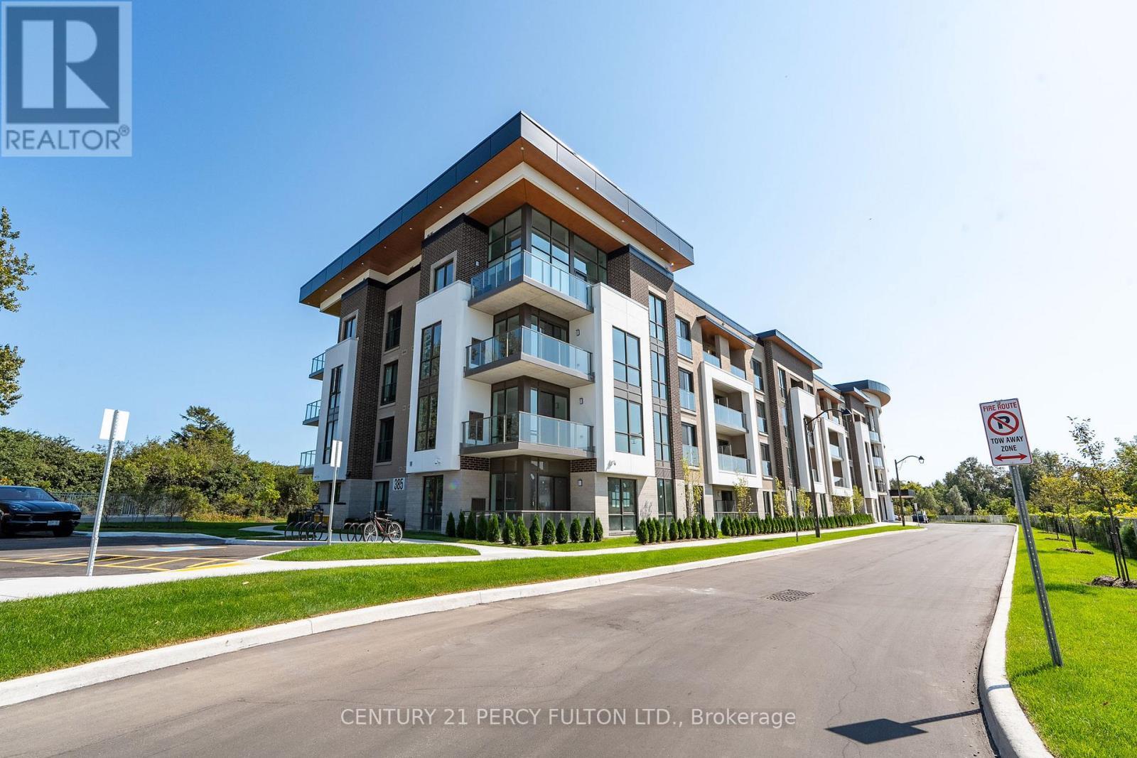 428 - 385 Arctic Red Drive, Oshawa, ON - Outdoor With Balcony With Facade