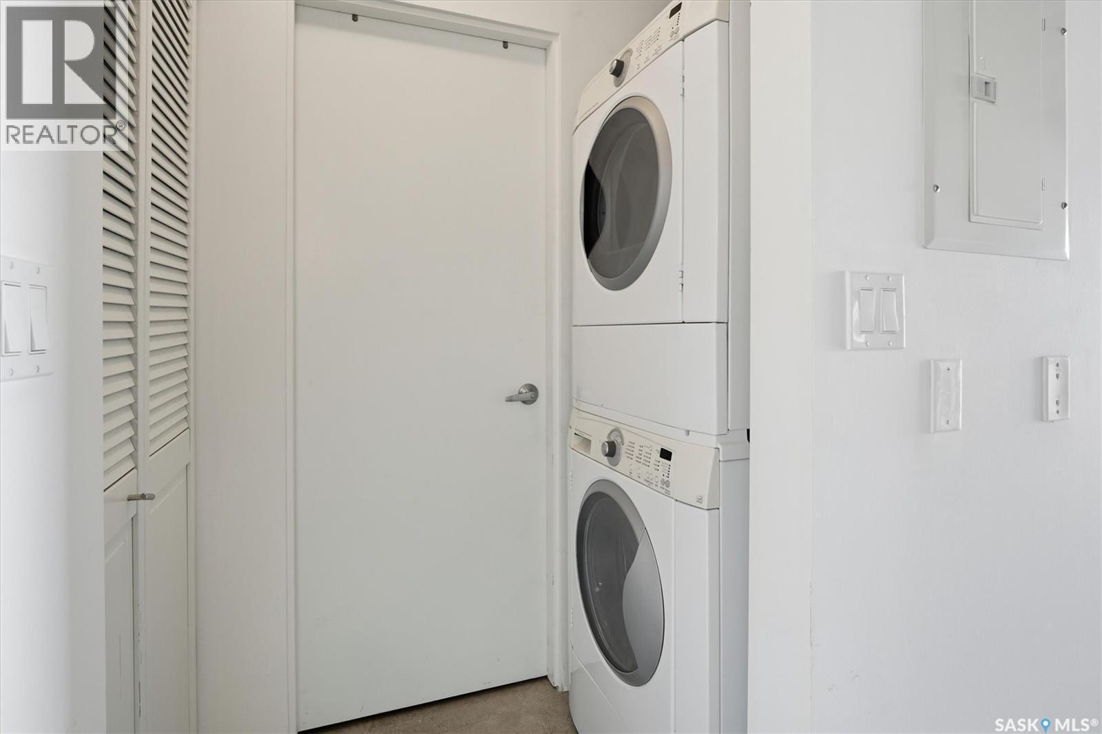 529 120 23Rd Street E, Saskatoon, SK - Indoor Photo Showing Laundry Room