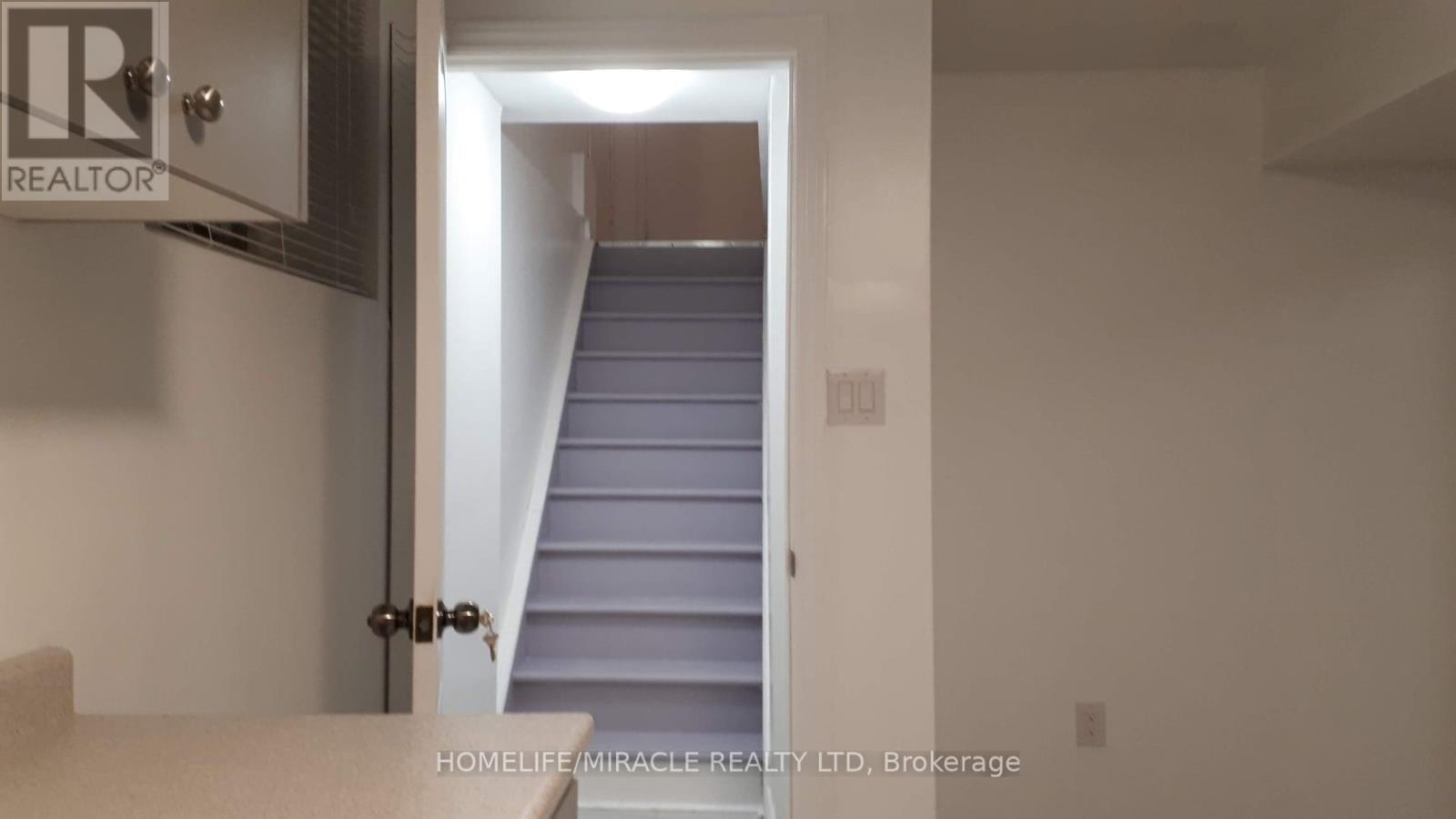 65 Canarvan Court, Brampton, ON - Indoor Photo Showing Other Room