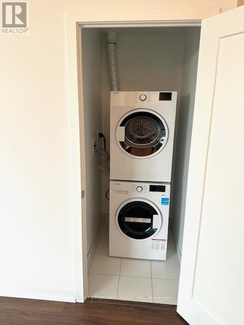 A329 - 9763 Markham Road, Markham, ON - Indoor Photo Showing Laundry Room