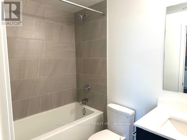 A329 - 9763 Markham Road, Markham, ON - Indoor Photo Showing Bathroom