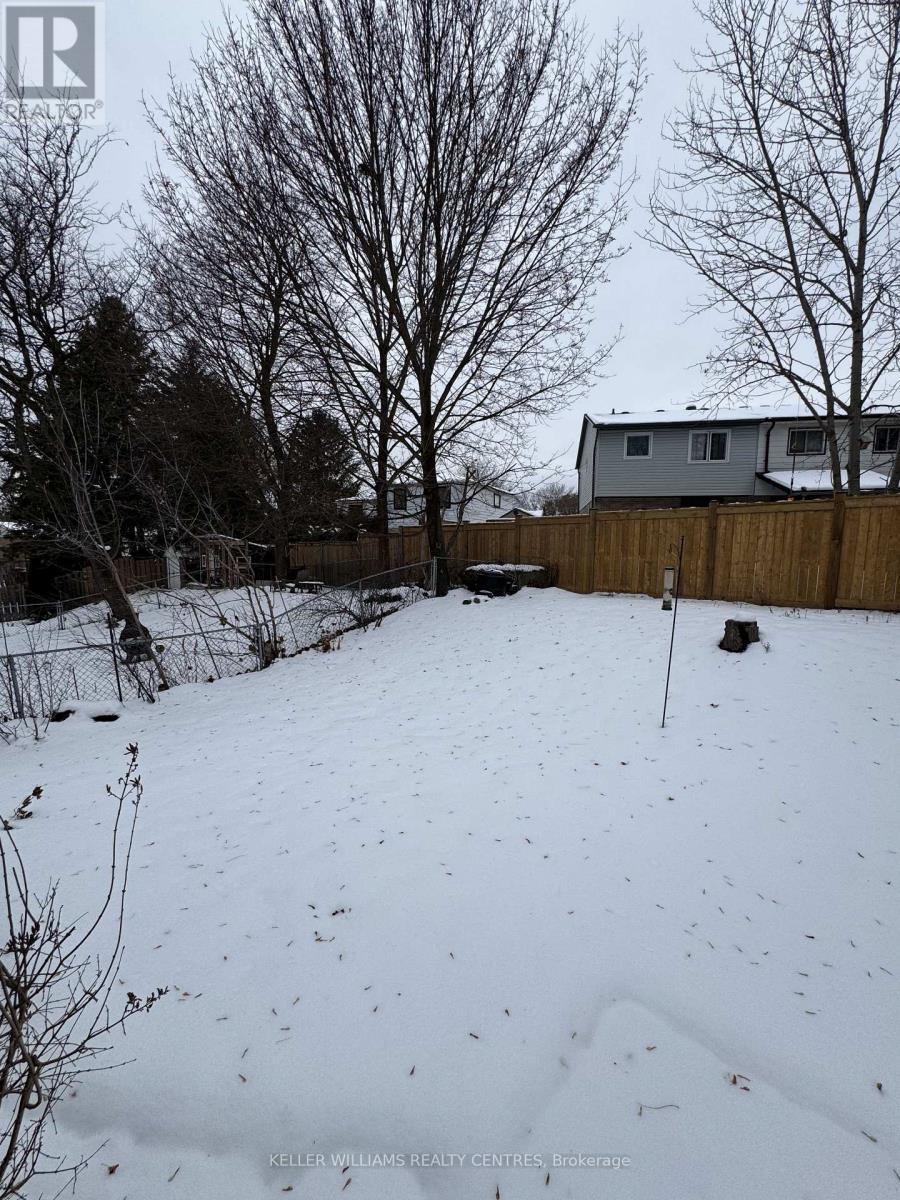 Main - 691 Irwin Crescent, Newmarket, ON - Outdoor