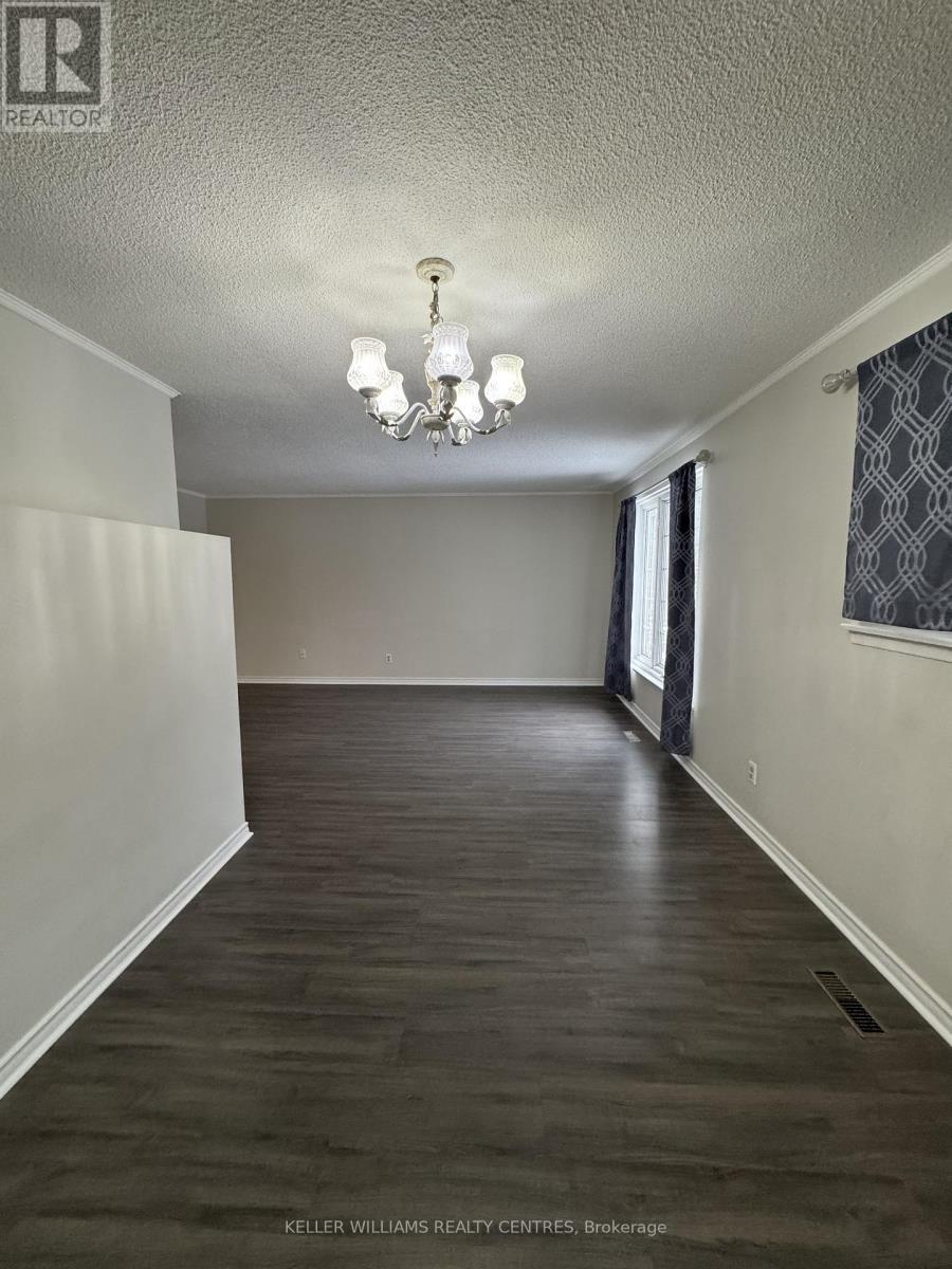 Main - 691 Irwin Crescent, Newmarket, ON - Indoor Photo Showing Other Room