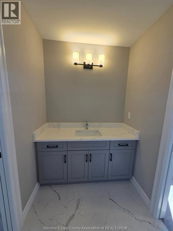 4410 Belmont, Comber, ON - Indoor Photo Showing Bathroom