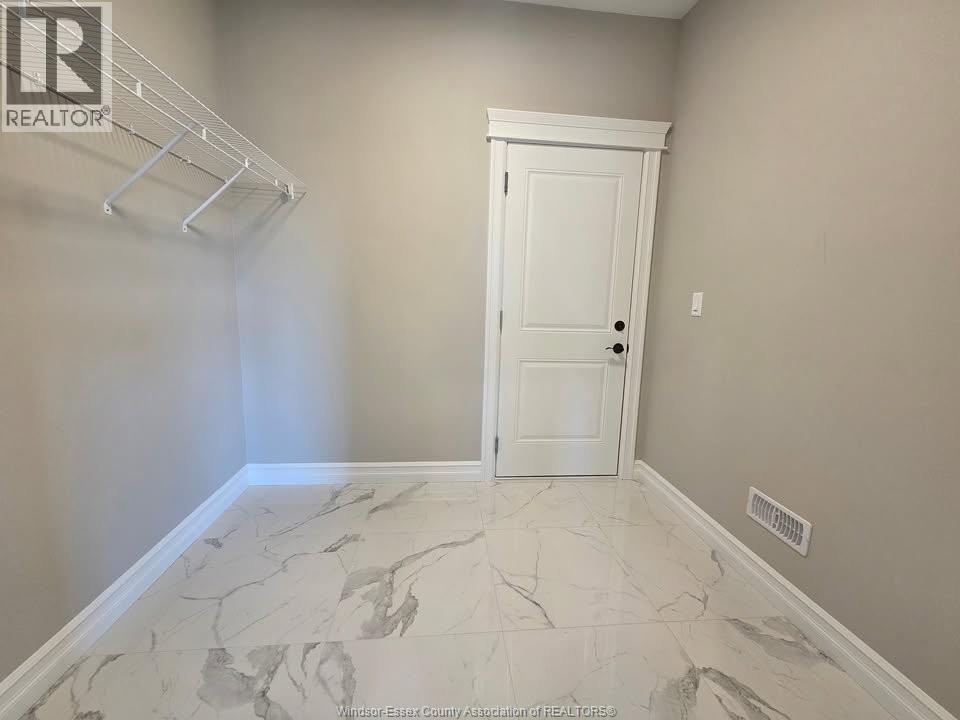 4410 Belmont, Comber, ON - Indoor With Storage