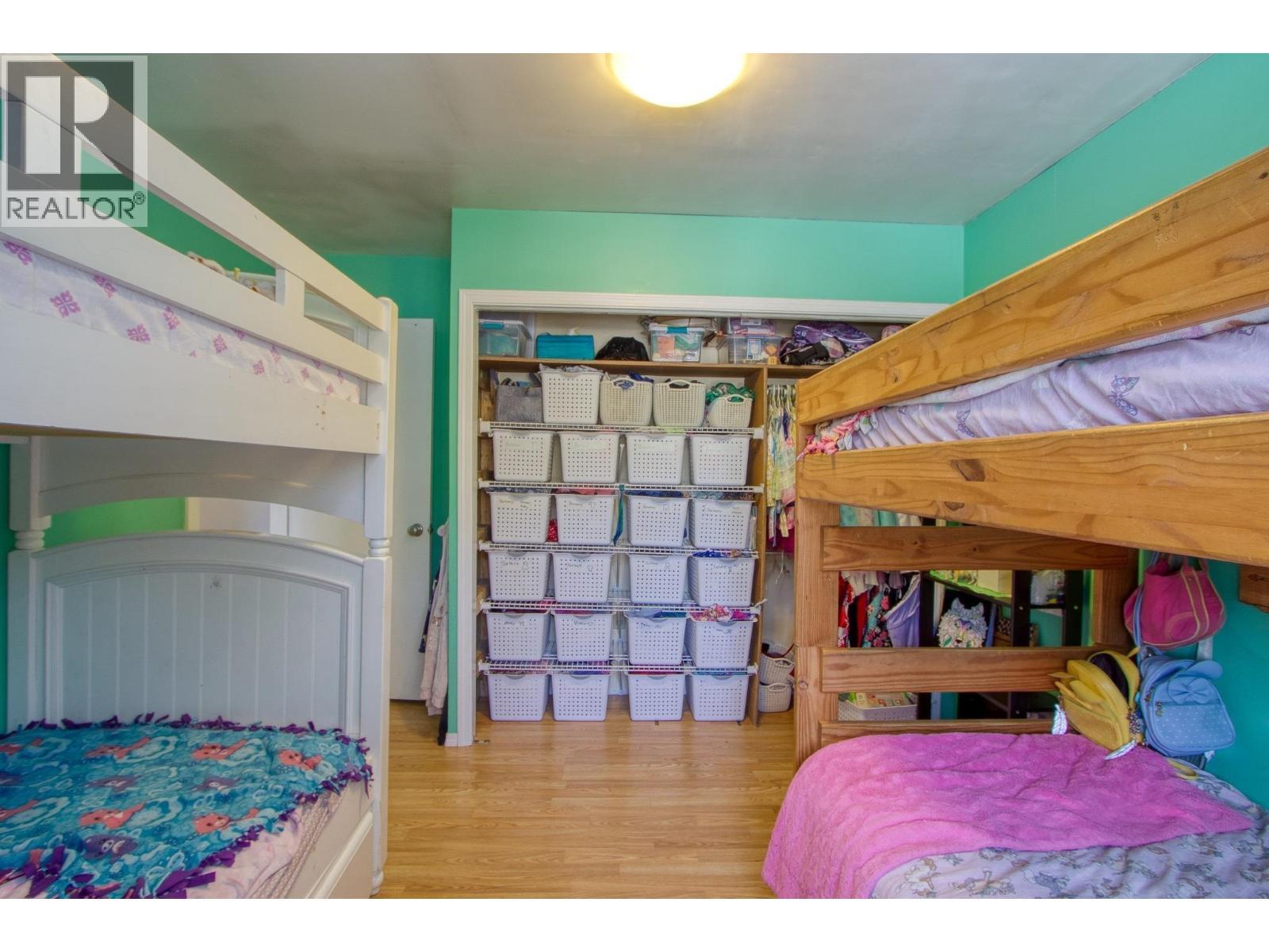 5047 Easzee Drive, 108 Mile Ranch, BC - Indoor Photo Showing Bedroom