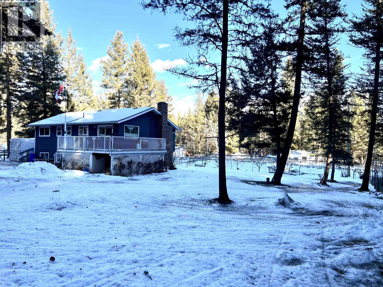 5047 Easzee Drive, 108 Mile Ranch, BC - Outdoor With Deck Patio Veranda