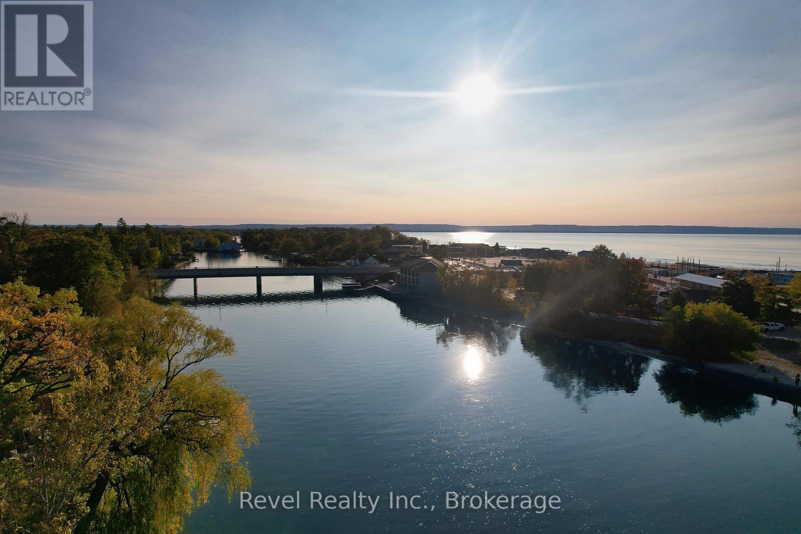 4 - 64 River Road E, Wasaga Beach, ON - Outdoor With Body Of Water With View