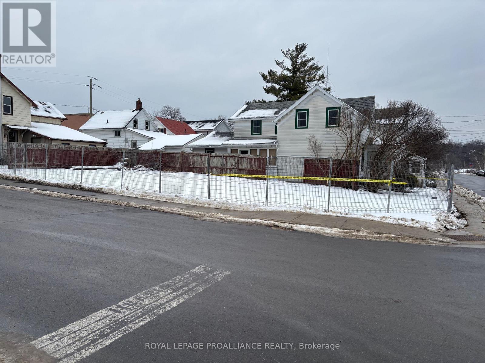 27 Water Street W, Greater Napanee (Greater Napanee), ON