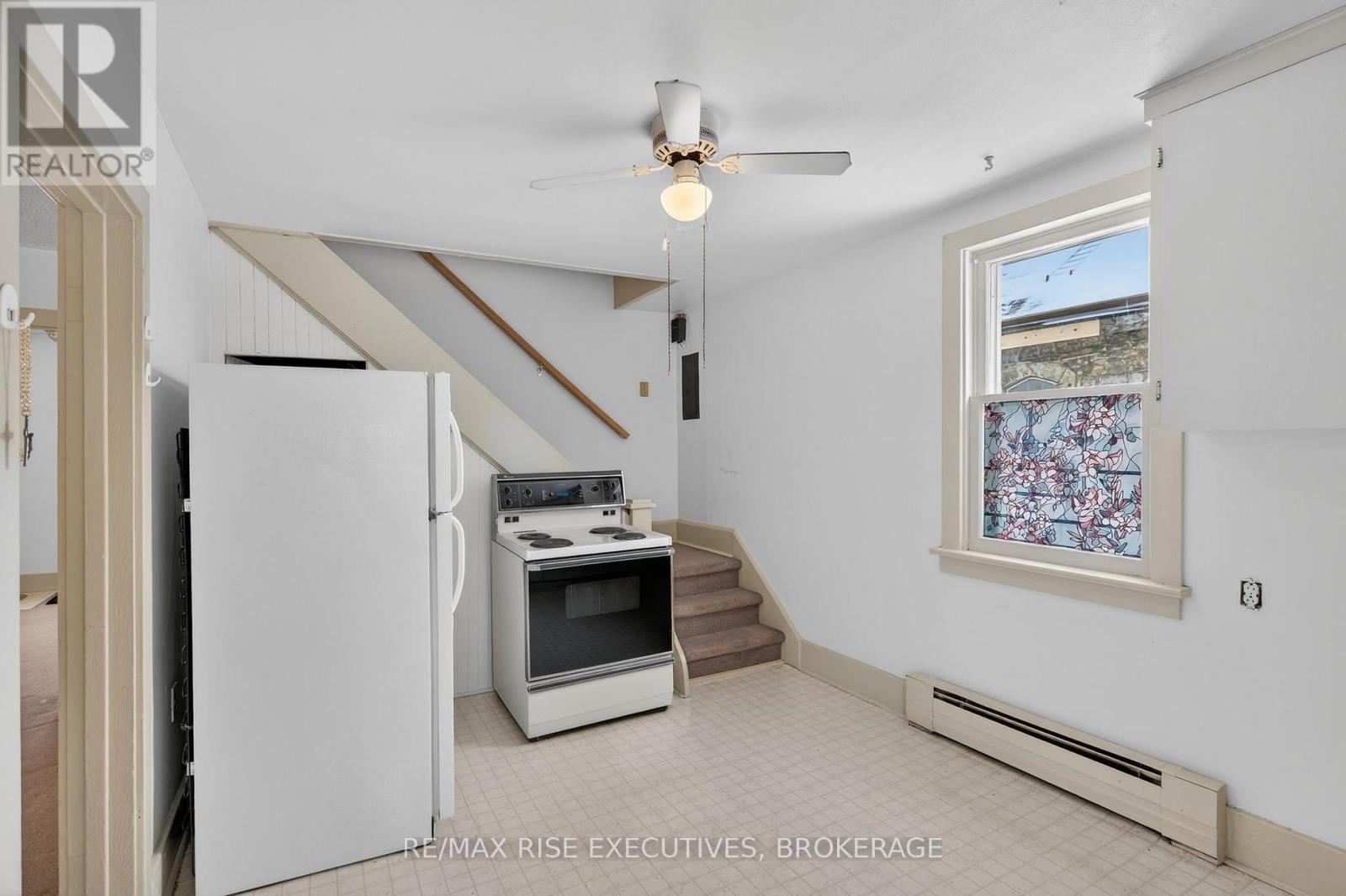 676 King Street W, Kingston (Central City West), ON