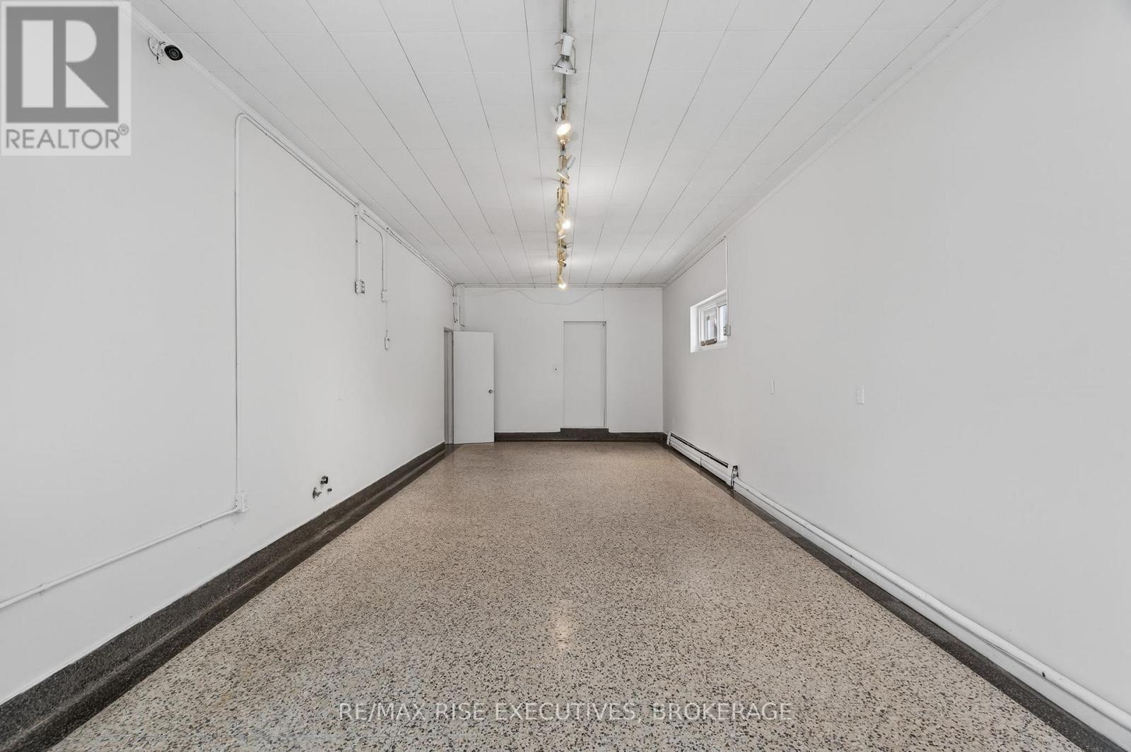 676 King Street W, Kingston (Central City West), ON