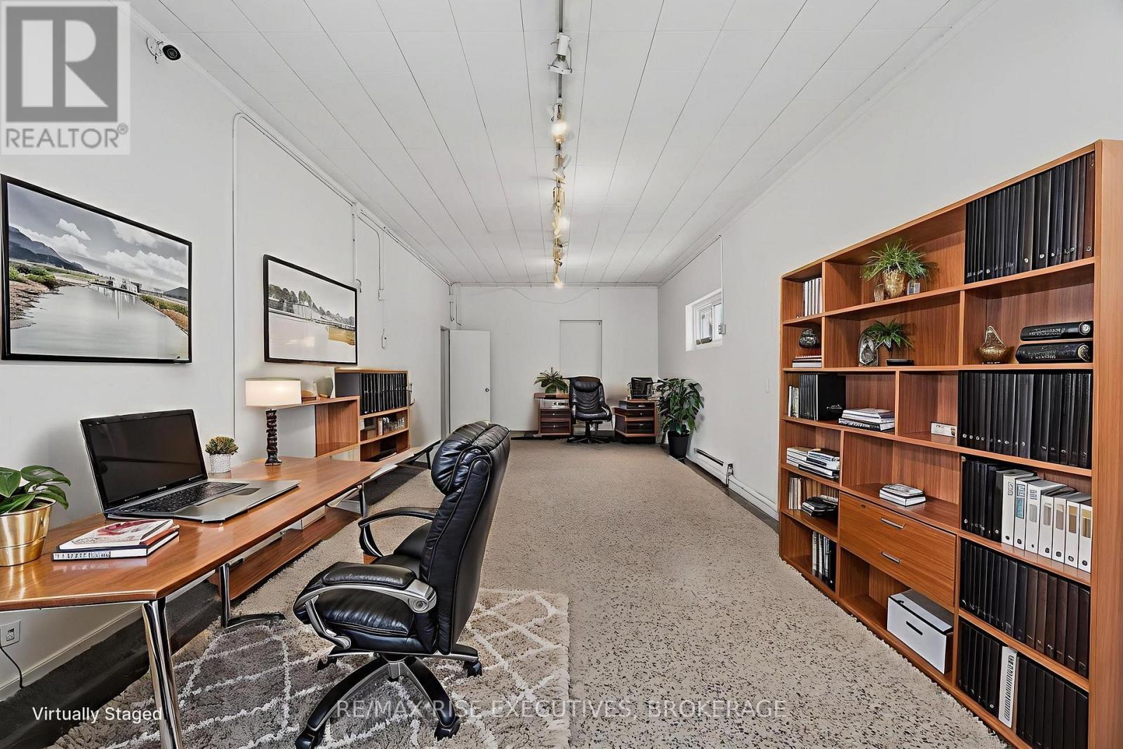 676 King Street W, Kingston (Central City West), ON