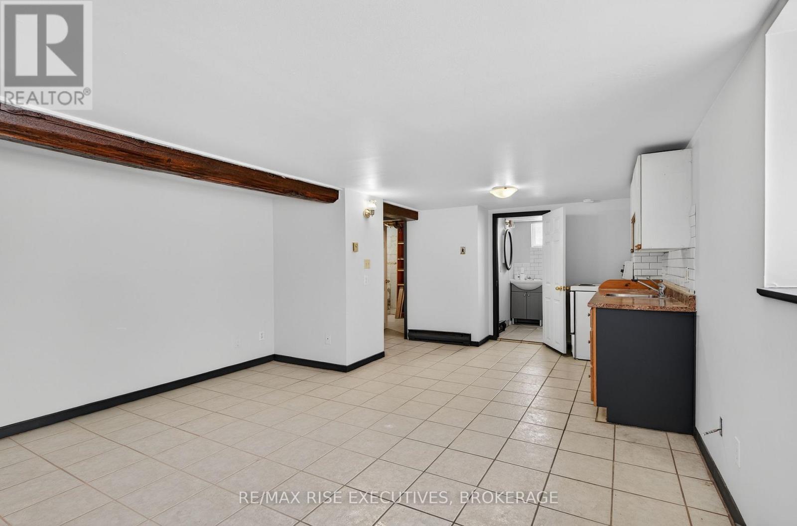 676 King Street W, Kingston (Central City West), ON