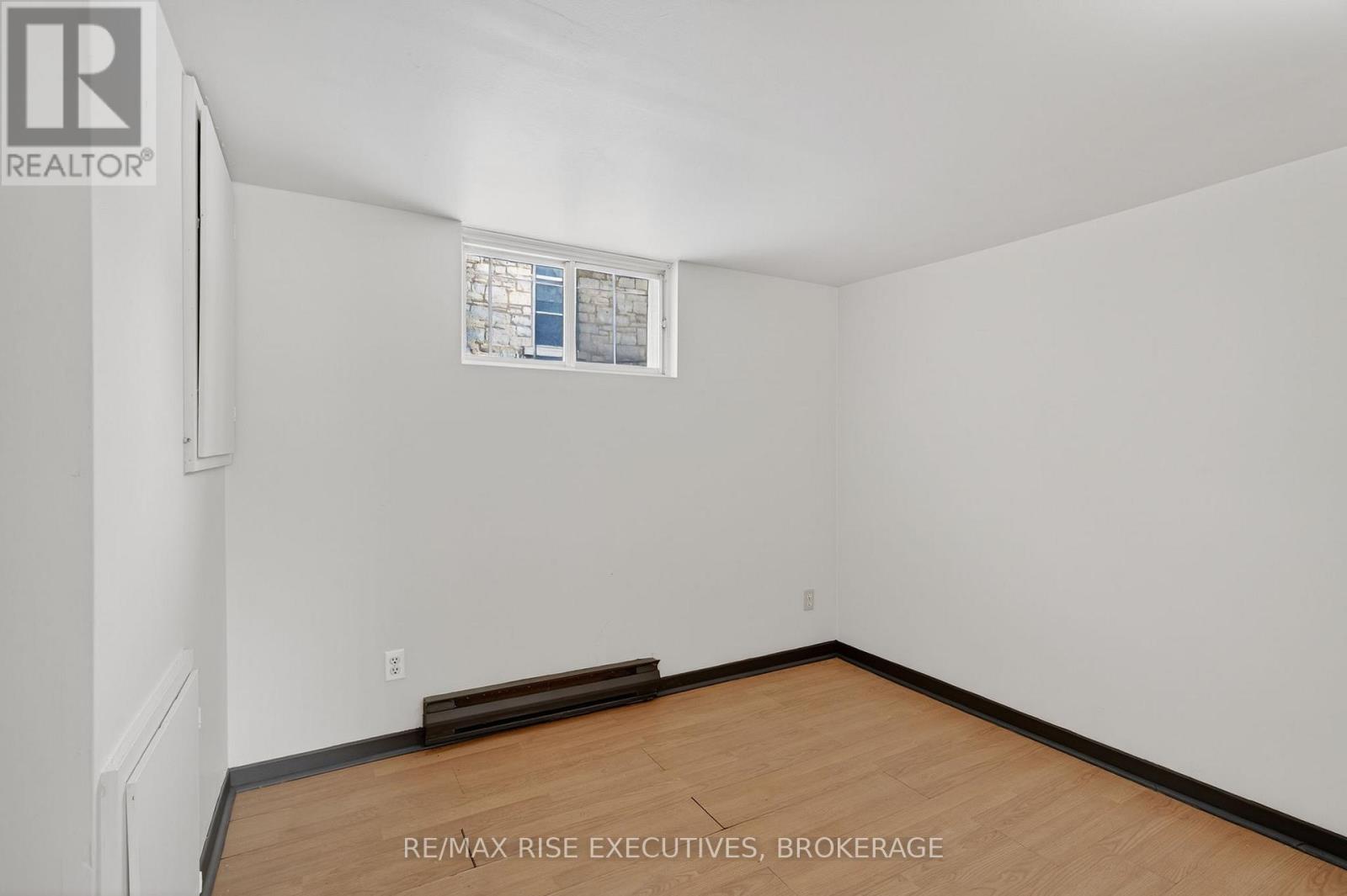 676 King Street W, Kingston (Central City West), ON