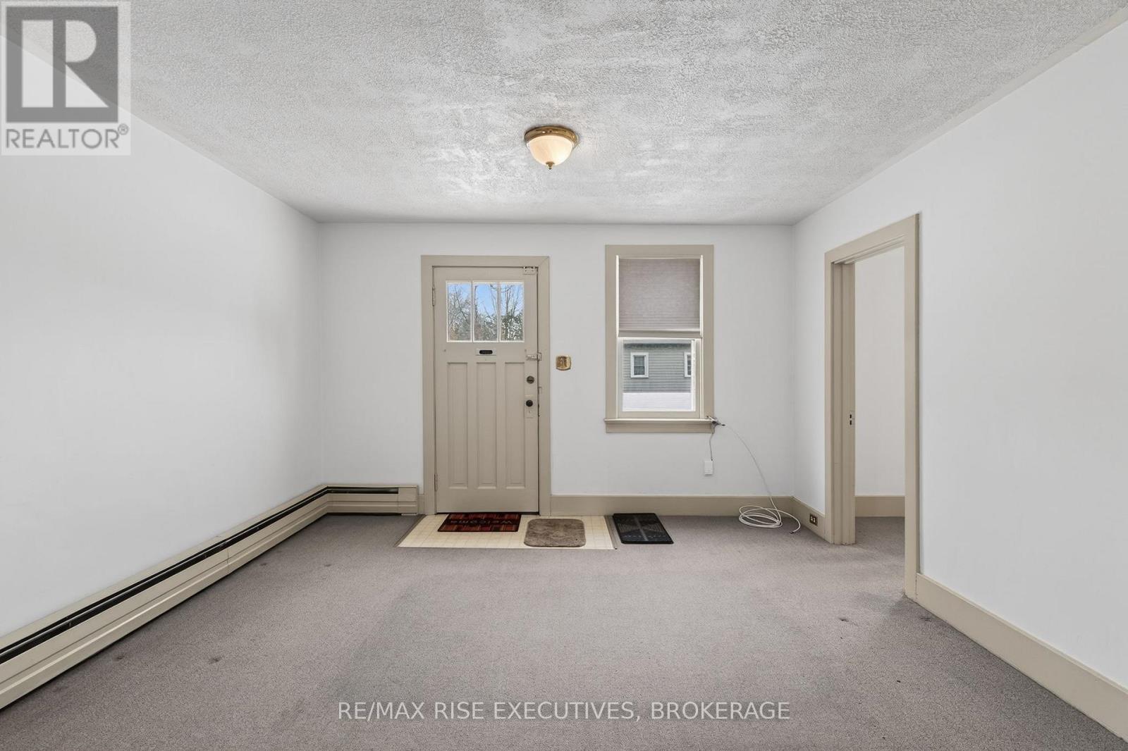 676 King Street W, Kingston (Central City West), ON