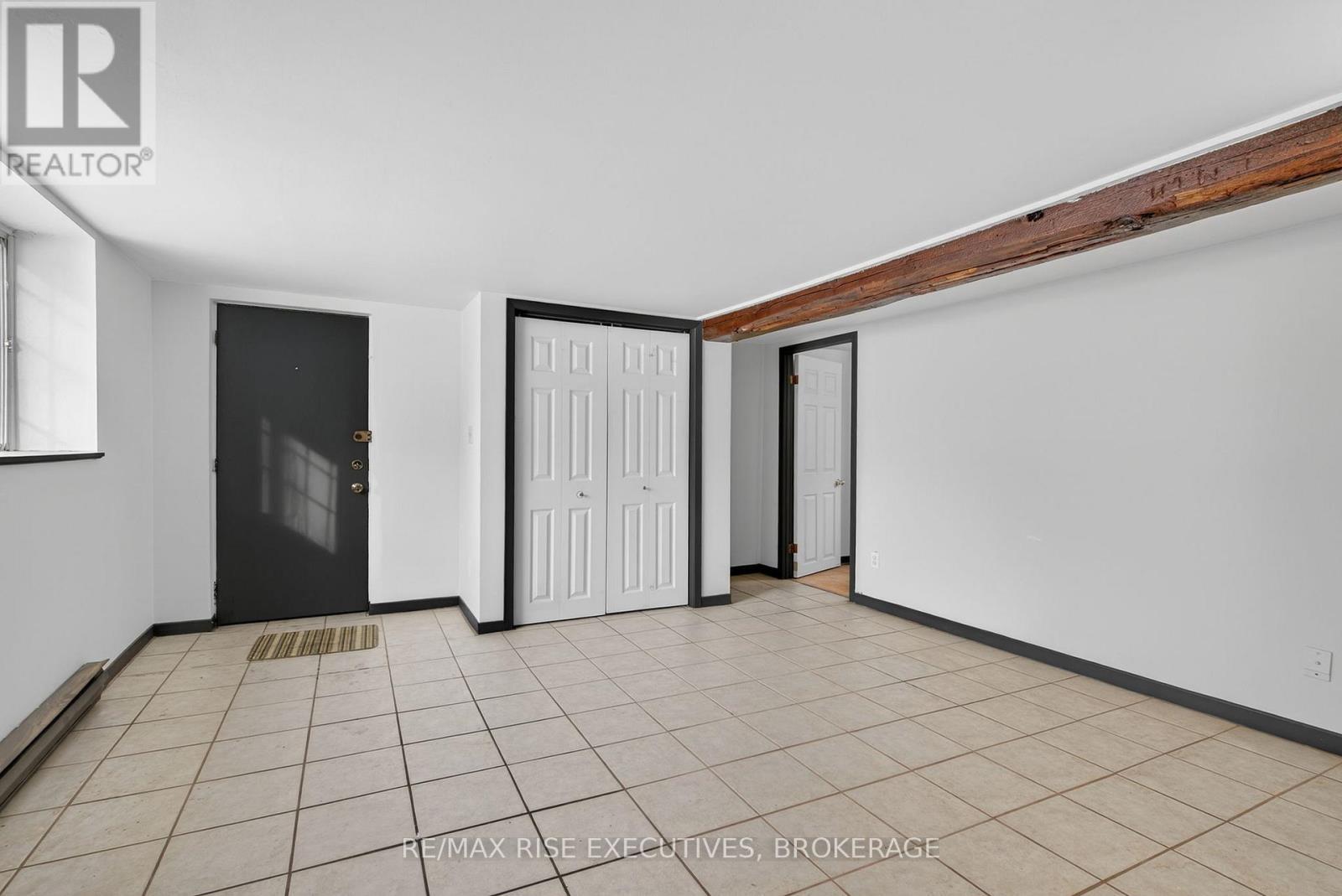 676 King Street W, Kingston (Central City West), ON