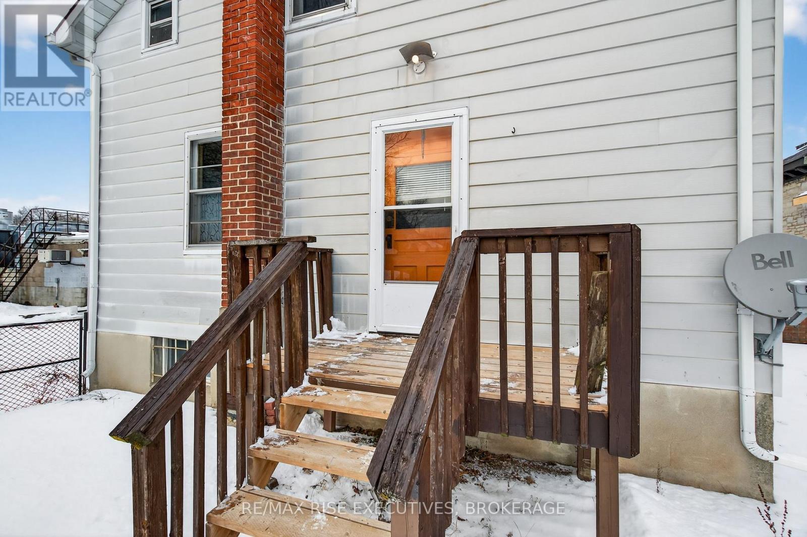 676 King Street W, Kingston (Central City West), ON