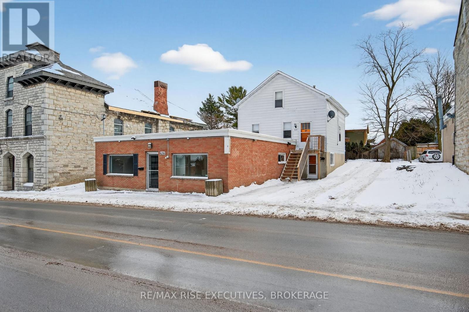 676 King Street W, Kingston (Central City West), ON