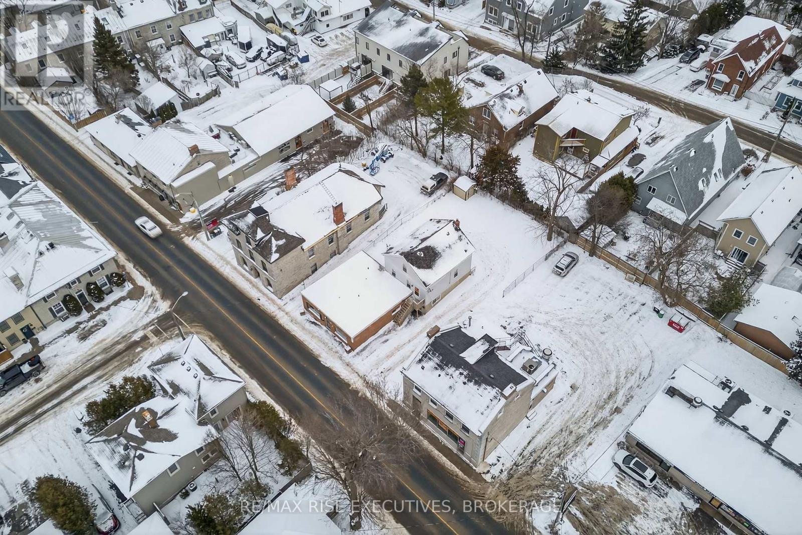 676 King Street W, Kingston (Central City West), ON