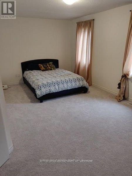 33 Sandhill Crane Drive, Wasaga Beach, ON - Indoor Photo Showing Bedroom
