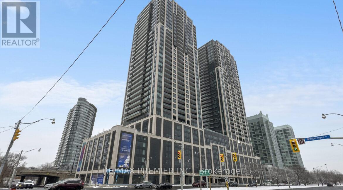 Ph 08 - 1928 Lake Shore Boulevard, Toronto, ON - Outdoor With Facade