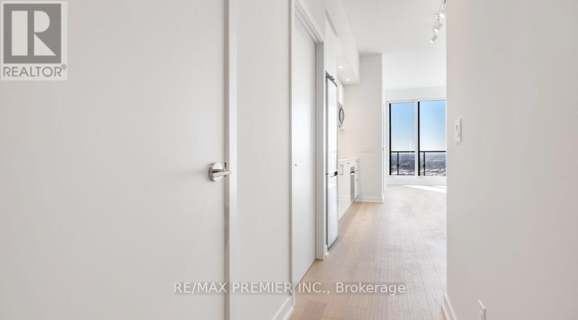 Ph 08 - 1928 Lake Shore Boulevard, Toronto, ON -