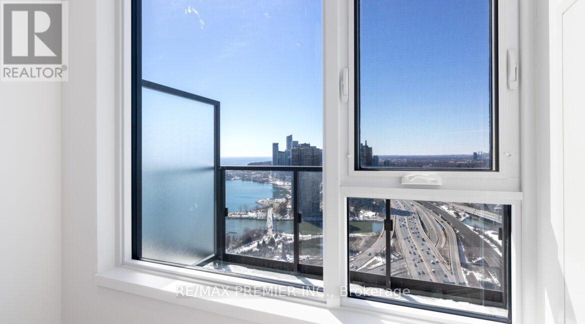 Ph 08 - 1928 Lake Shore Boulevard, Toronto, ON - Indoor Photo Showing Other Room