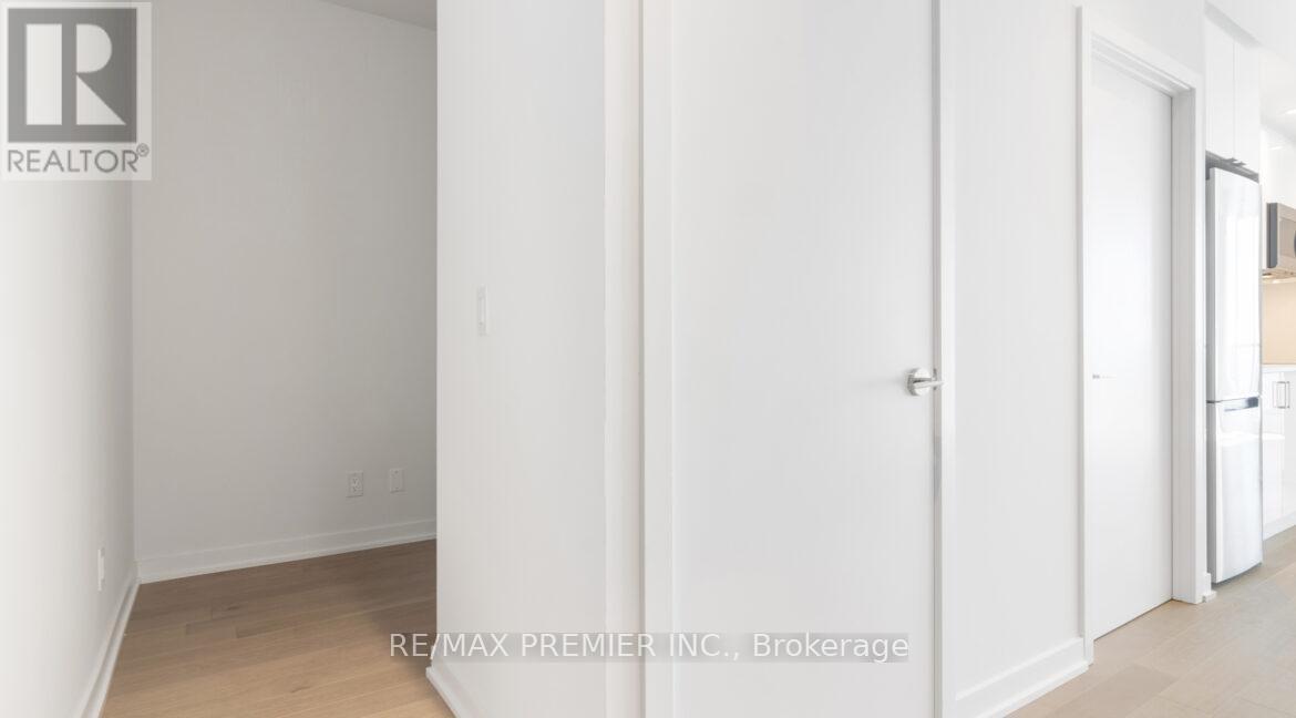 Ph 08 - 1928 Lake Shore Boulevard, Toronto, ON - Indoor Photo Showing Other Room